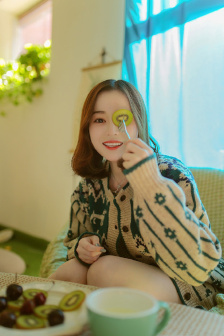 美丽姑娘高清版免费